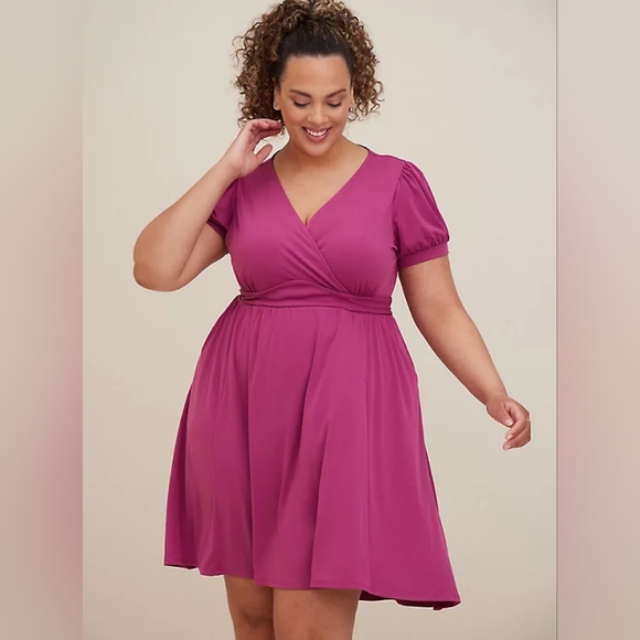 torrid Dresses & Skirts - NWT Torrid Size 2 MINI STUDIO KNIT SURPLICE DRESS